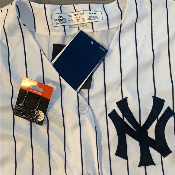 NYY Judge Jersey + NYY earrings - Picture 2 of 5